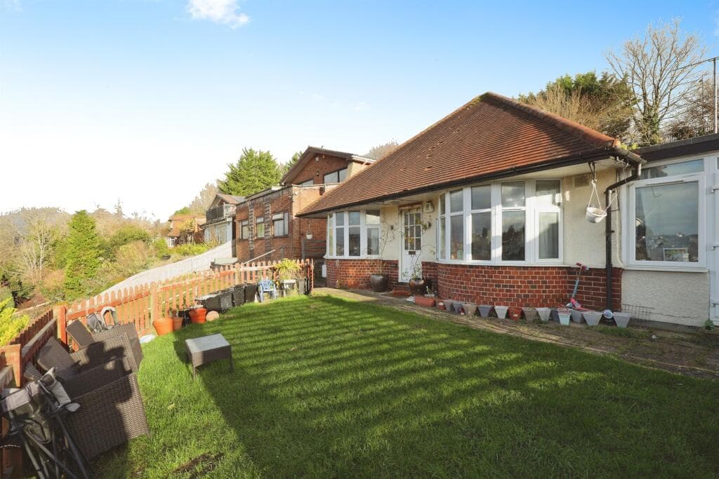 Carrington Road, High Wycombe - Image 3