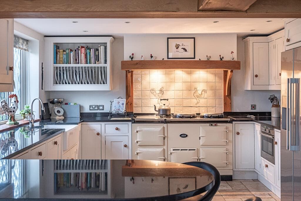 The Old Farmhouse, Heath End, Berkhamsted, Herts - Image 3