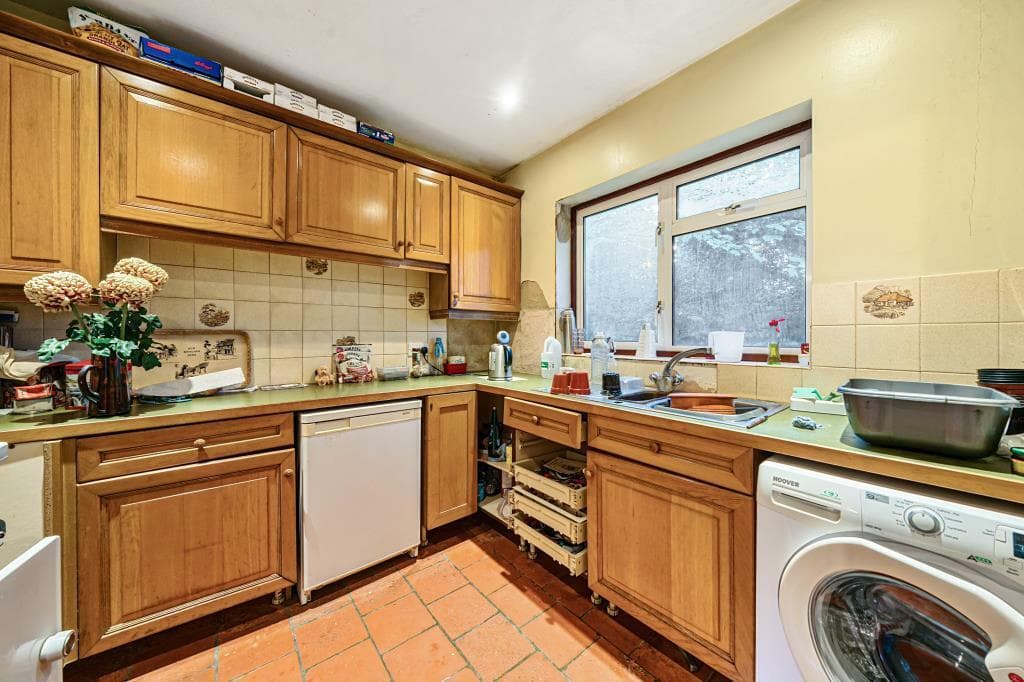 Cadmore End, Buckinghamshire, HP14 - Image 5