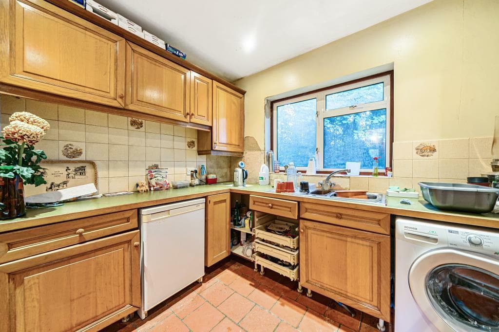 Cadmore End, Buckinghamshire, HP14 - Image 6