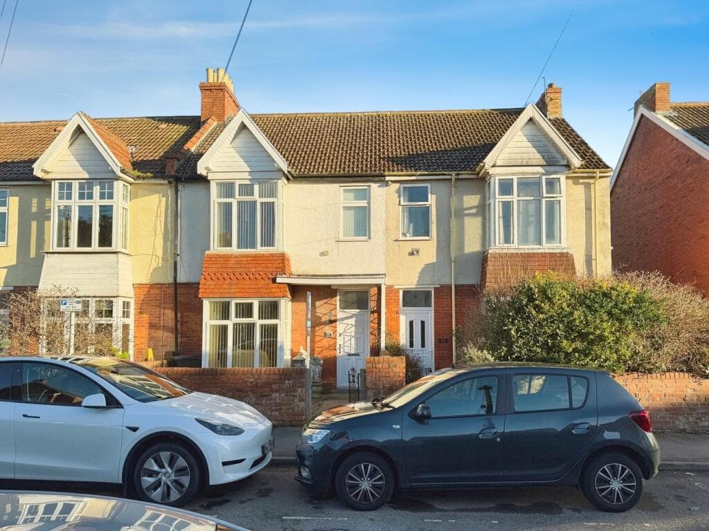 View property at Kingsway Road, Burnham-on-Sea, TA8