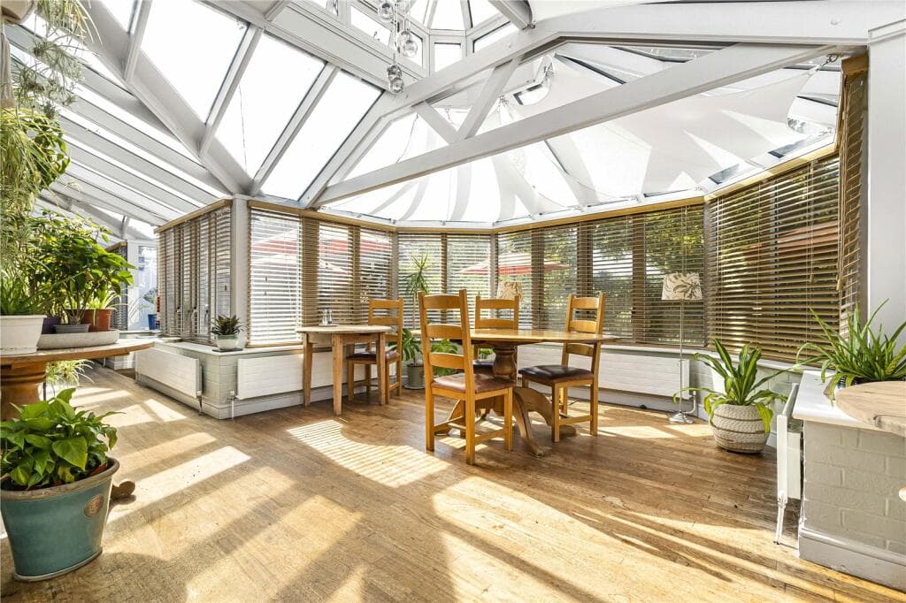 Long Crendon, Buckinghamshire - Image 3
