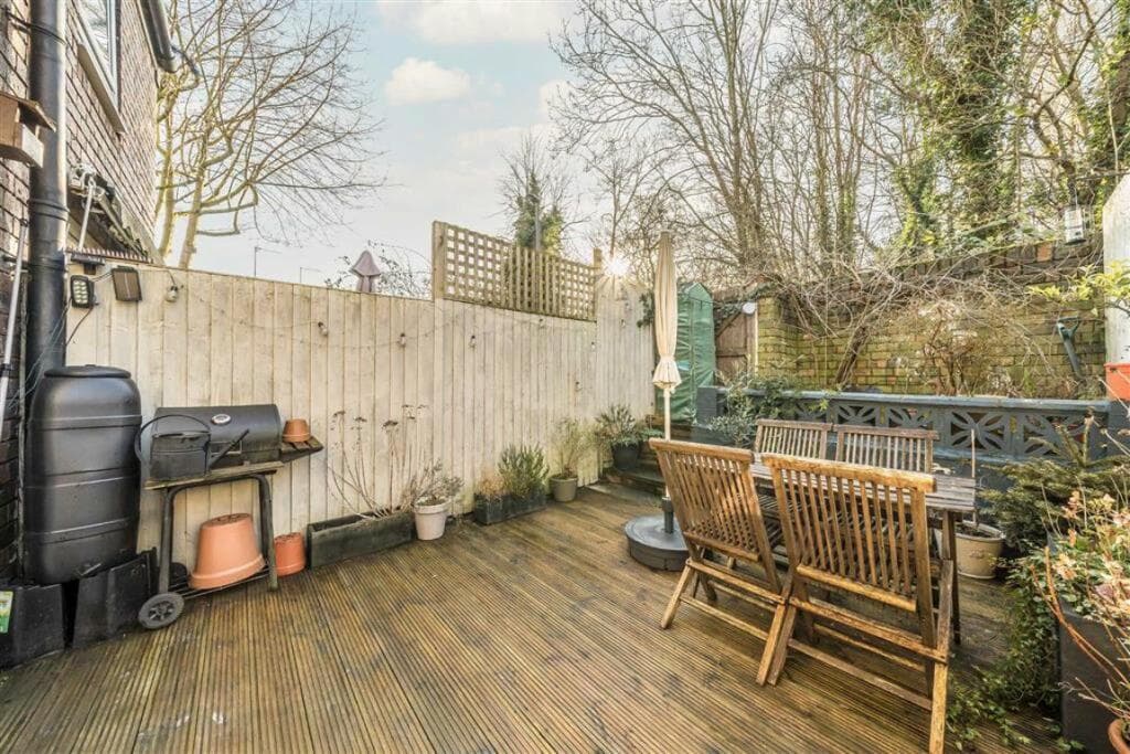 Gilmore Road, Lewisham - Image 8