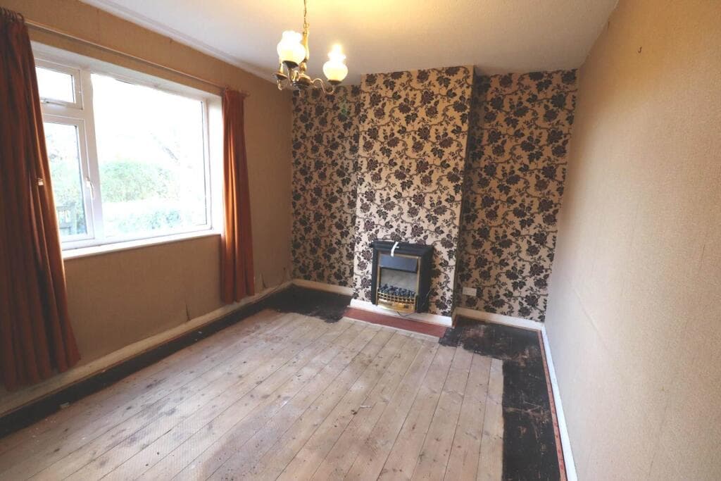 Jubilee Road Downley - Image 3