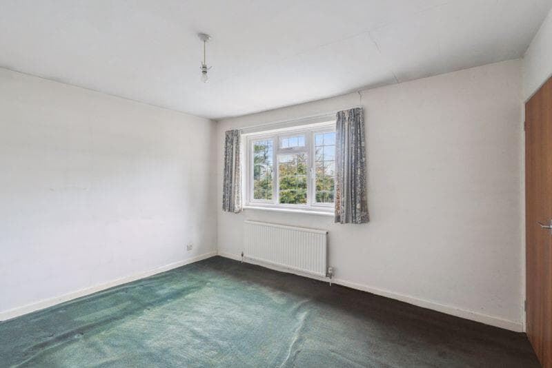 Cadmore End - Image 9