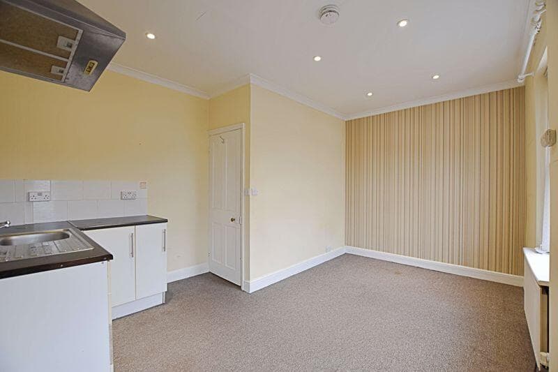 Hungate, Lincoln - Image 6