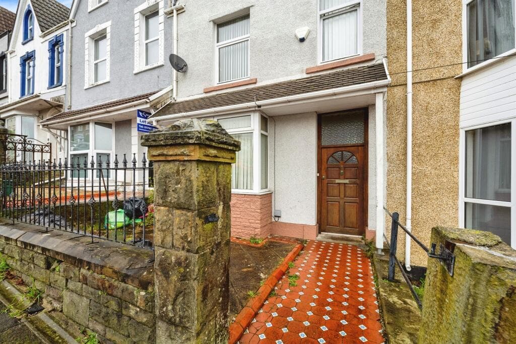 View property at Finsbury Terrace, Brynmill, Swansea