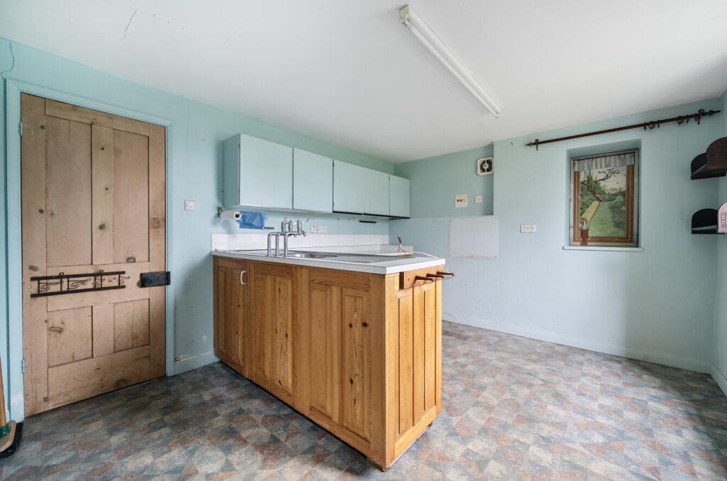 Main Street, Babcary, Somerton, Somerset, TA11 - Image 5