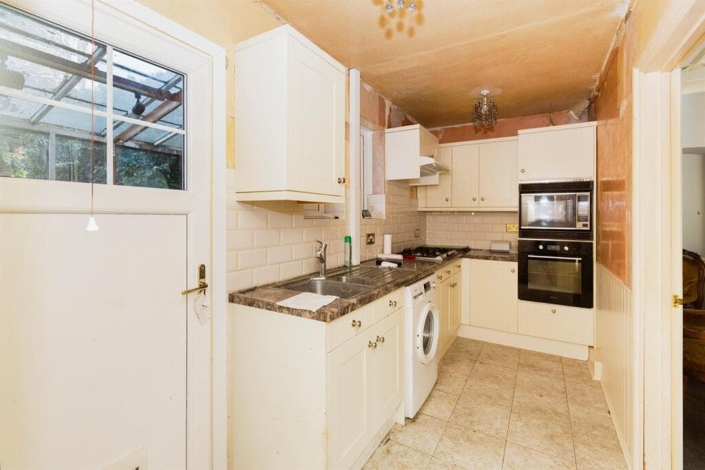 Ripple Road, Barking - Image 3