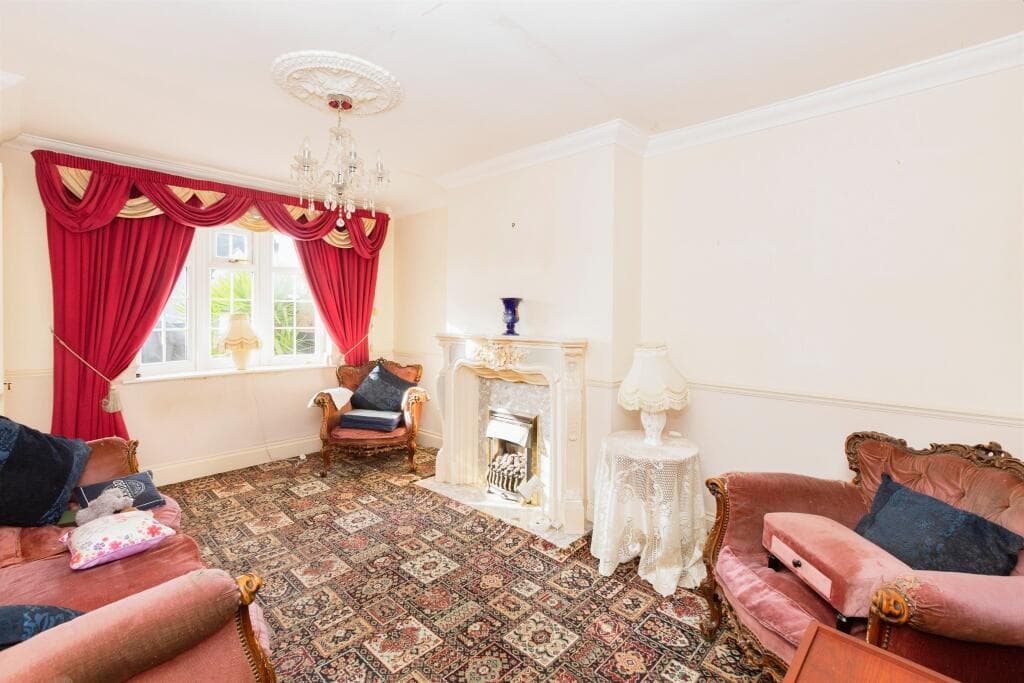 Ripple Road, Barking - Image 4
