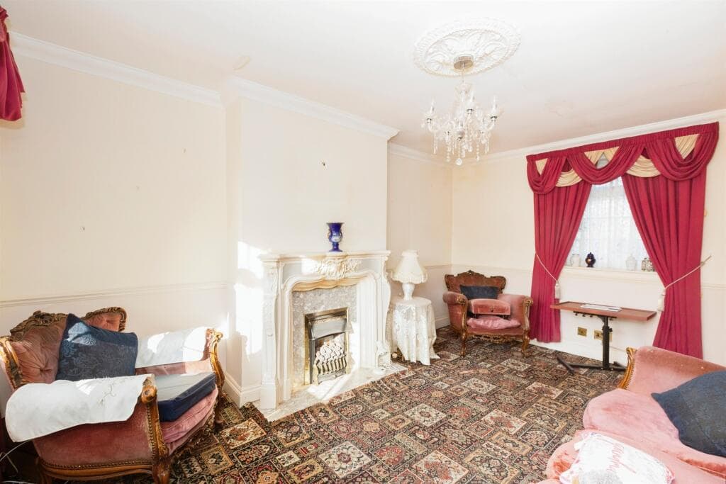Ripple Road, Barking - Image 8