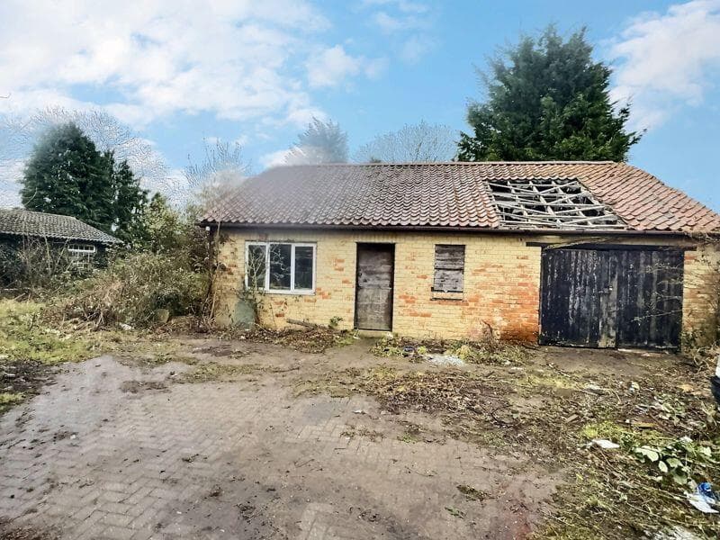 North End, Saltfleetby - Image 7