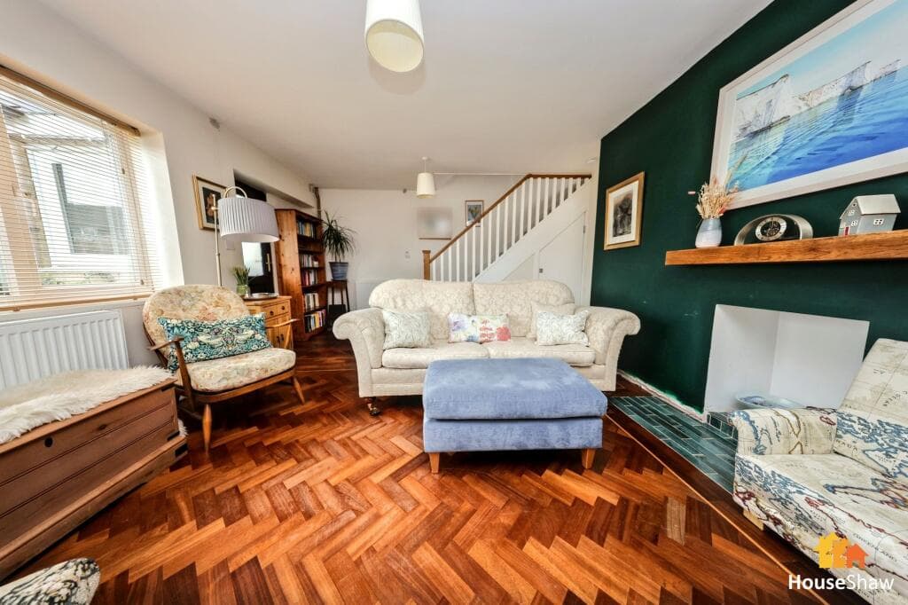 Willoughbys Walk, Downley Village, HP13 5UB - Image 2