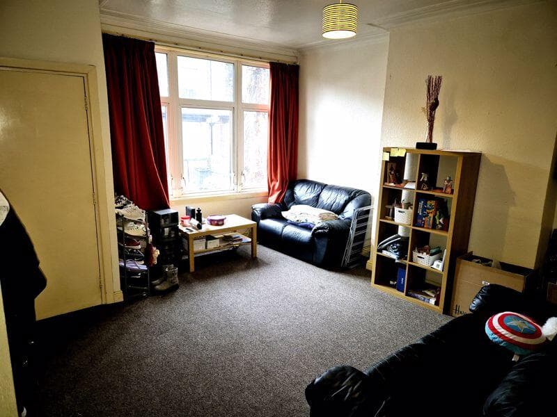 Winfield Terrace, Leeds - Image 2