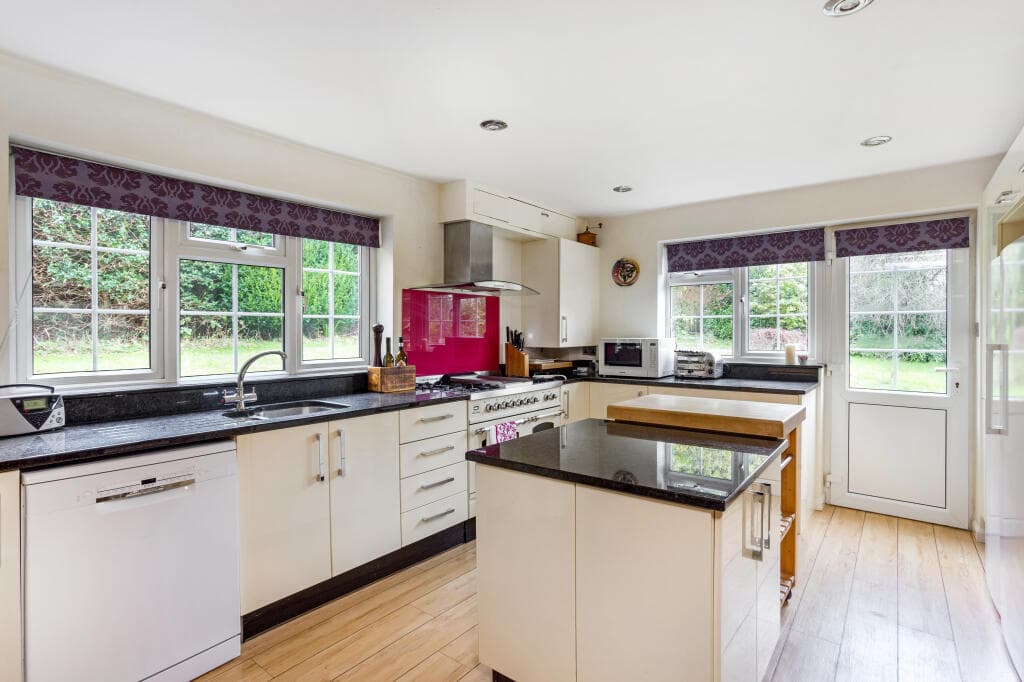 Bernards Close, Great Missenden, HP16 - Image 9