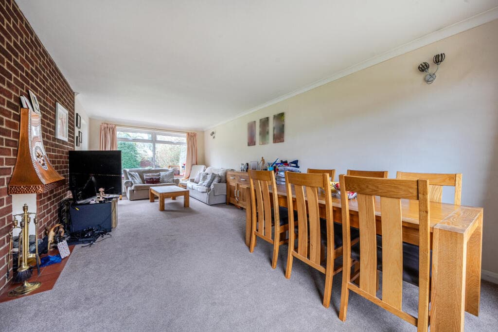 Mayflower Way, Beaconsfield - Image 7
