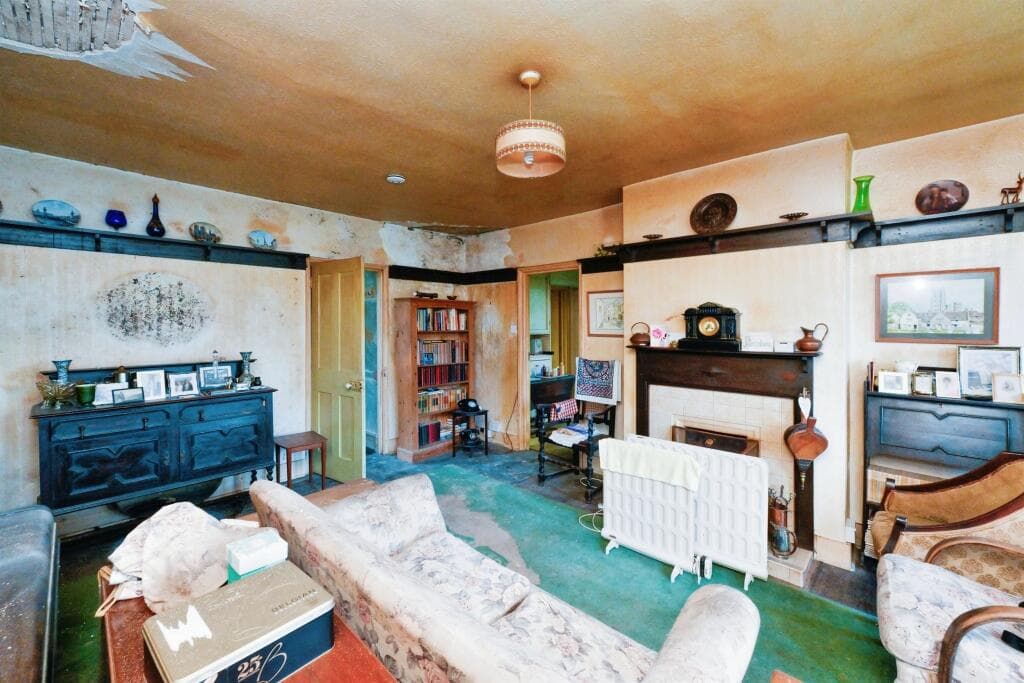 Stanstead Road, Hoddesdon - Image 2