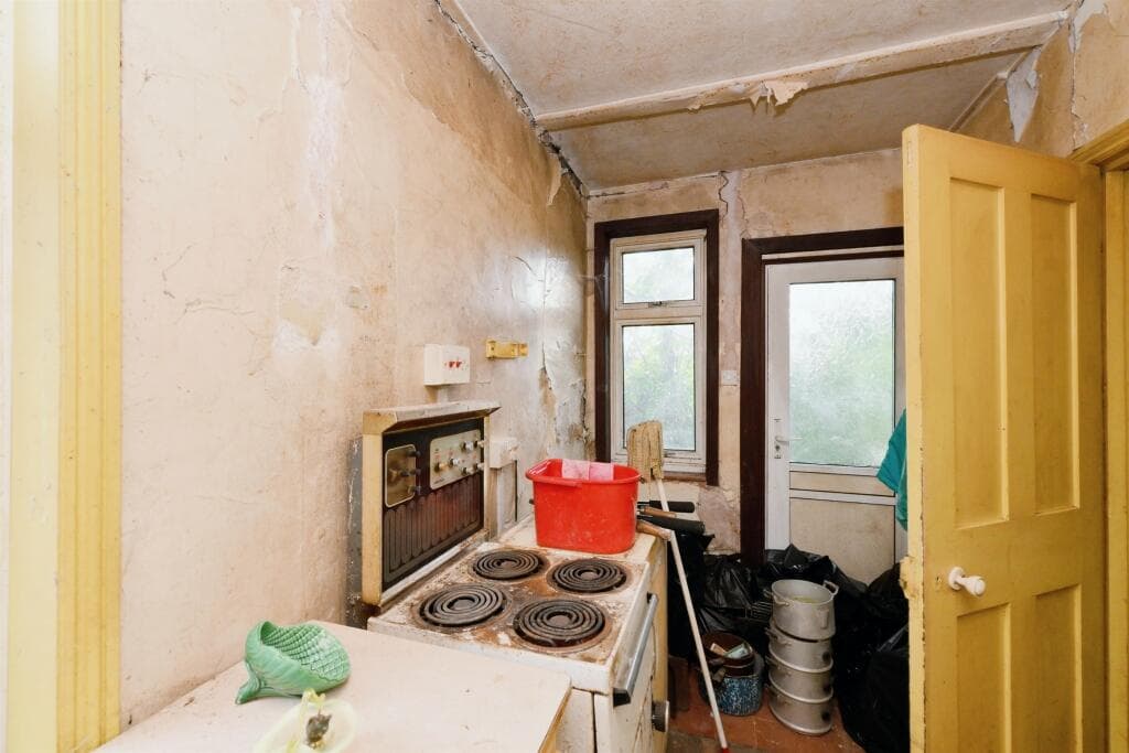 Stanstead Road, Hoddesdon - Image 7
