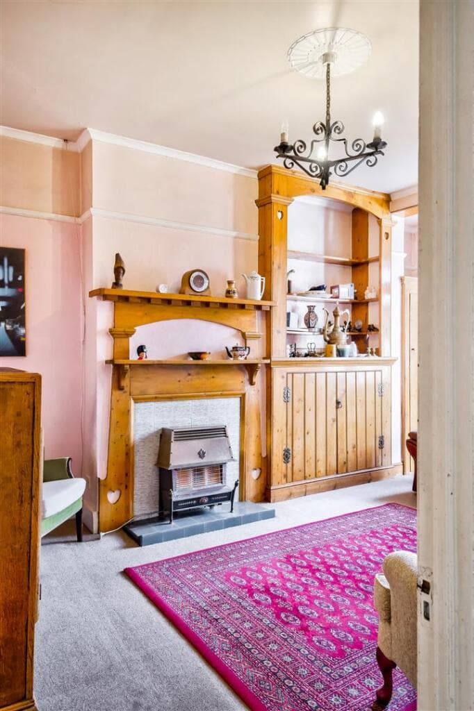 Clavering Road, Aldersbrook - Image 6