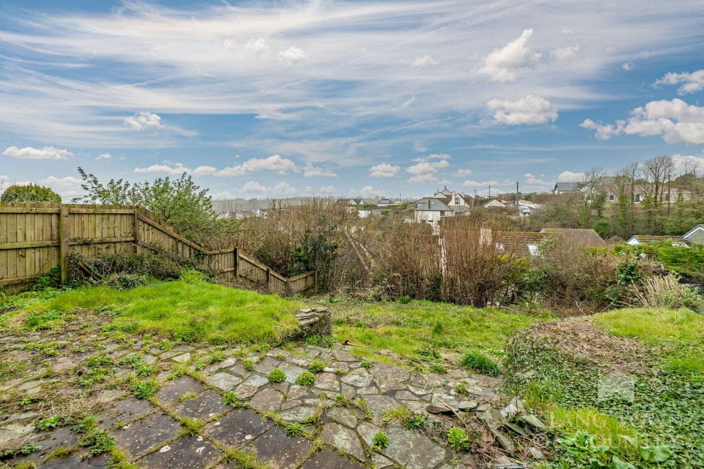 Hawthorn Park Road, Wembury, Plymouth - Image 5