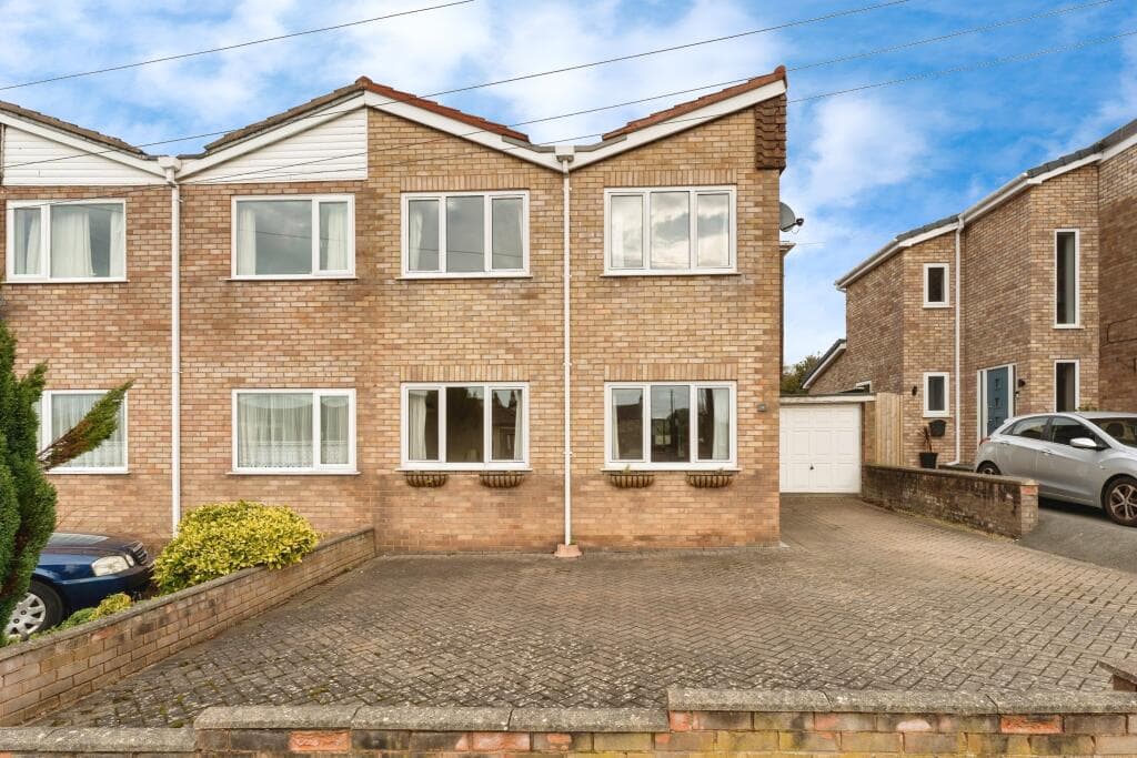 Vale Drive, Mynydd Isa, Mold, Flintshire, CH7 - Image 1