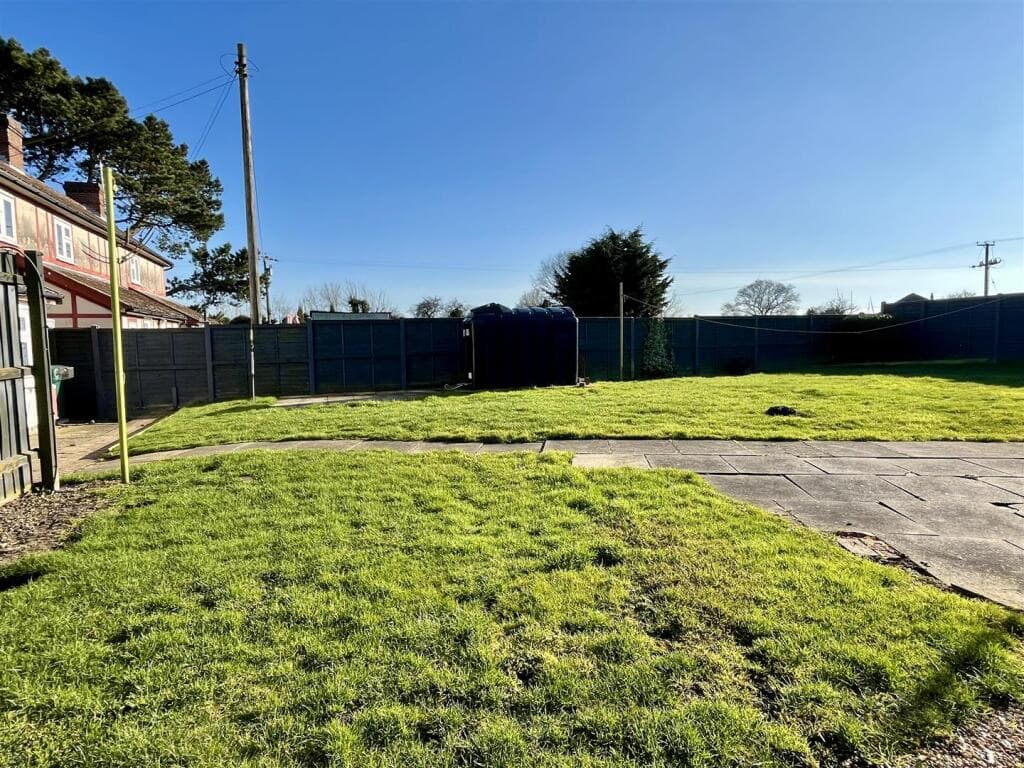 Bath Hills Road, Earsham, Bungay - Image 5