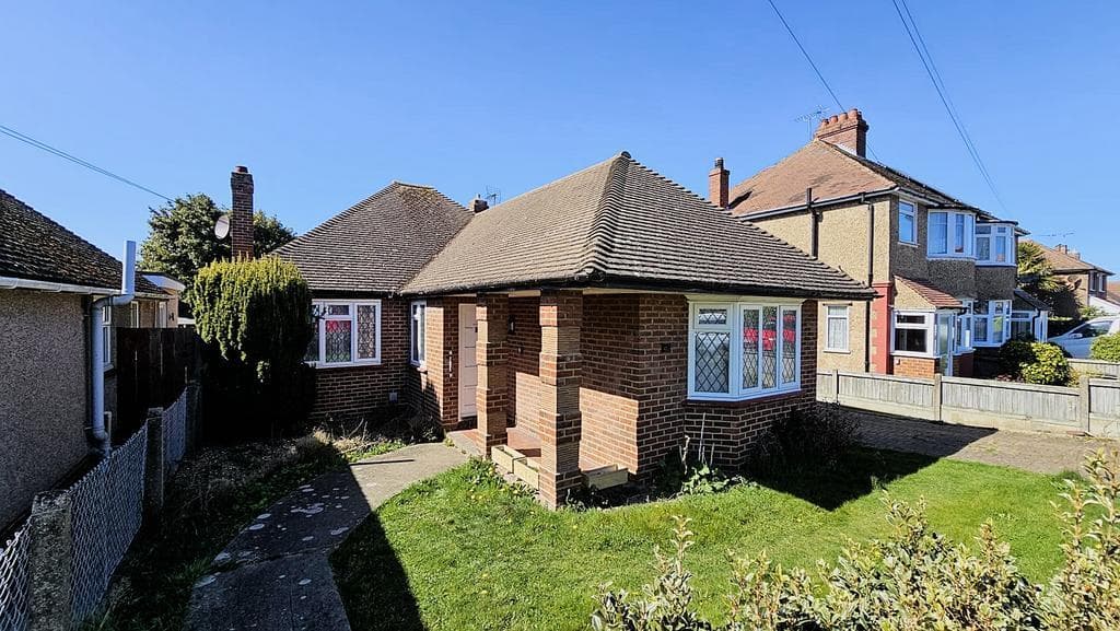 Douglas Road, Herne Bay, CT6 6AQ - Image 1