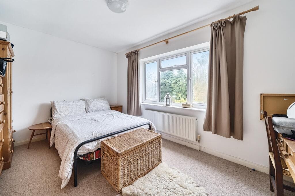 Archer Close, Maidenhead - Image 8
