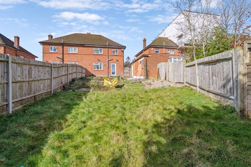 Highland Road, Northwood - Image 10