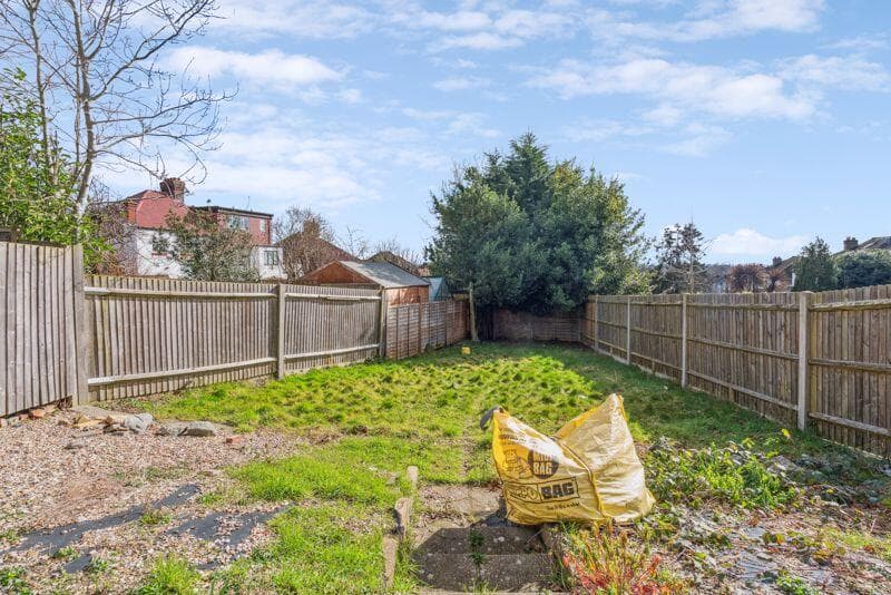 Highland Road, Northwood - Image 9