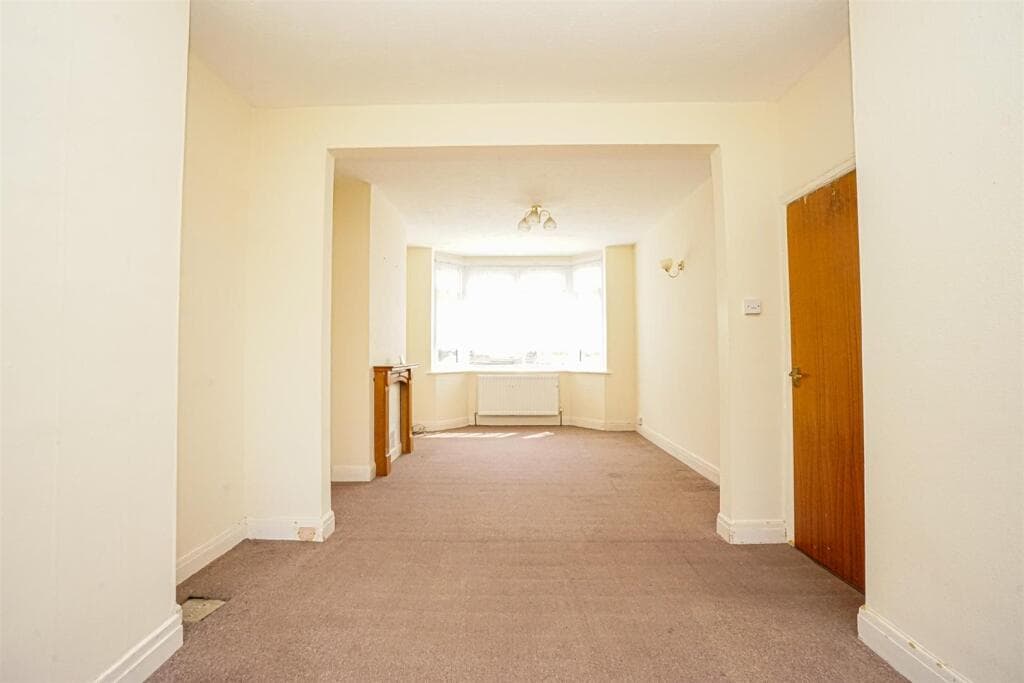 Parker Road, Hastings - Image 3