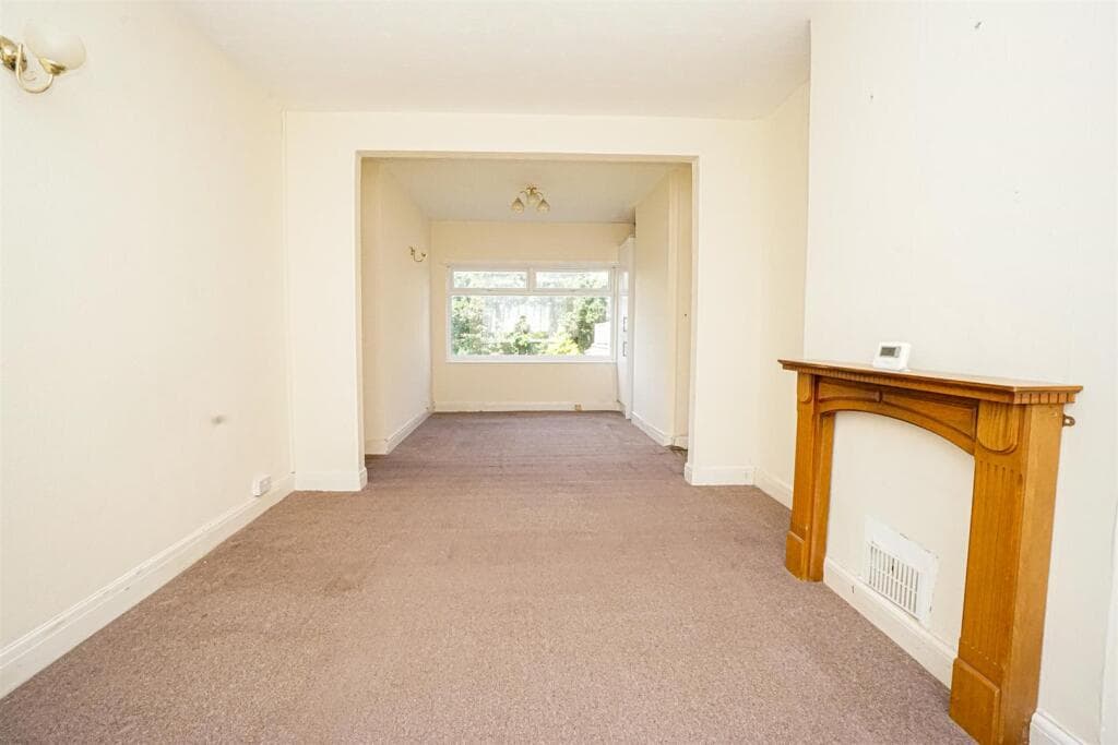 Parker Road, Hastings - Image 4