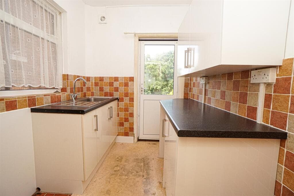 Parker Road, Hastings - Image 5