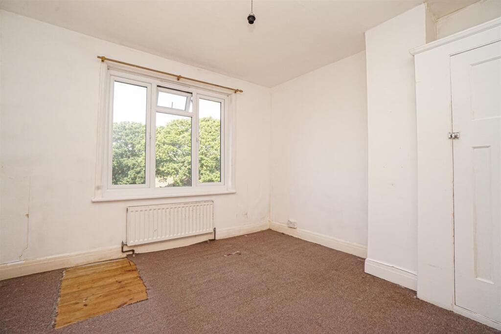 Parker Road, Hastings - Image 9