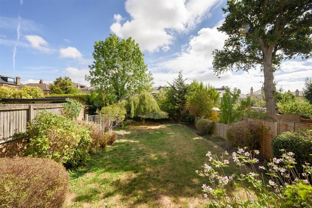 Woodville Road, Barnet - Image 8