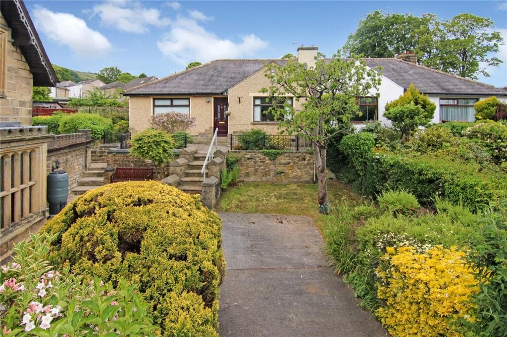 Hall Drive, Sutton-In-Craven, BD20 - Image 1
