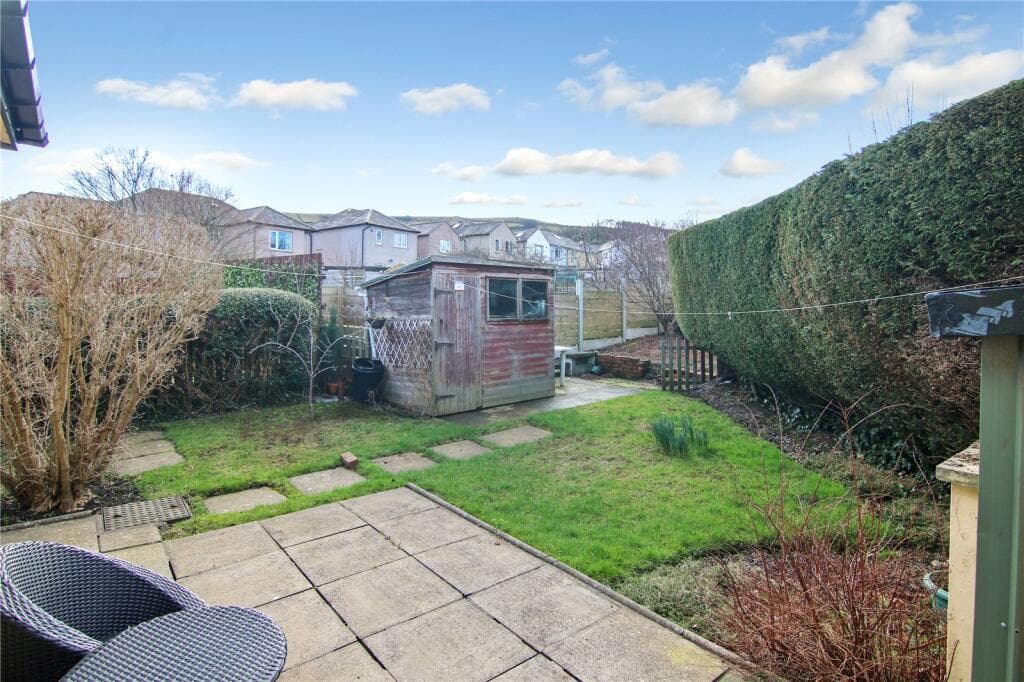 Hall Drive, Sutton-In-Craven, BD20 - Image 2