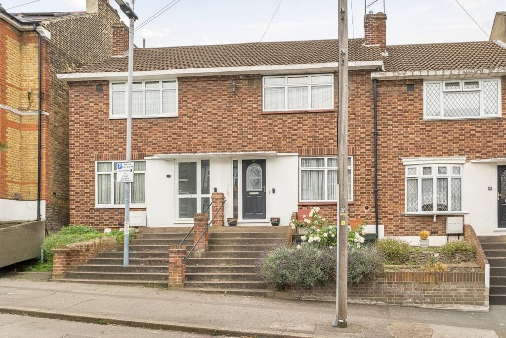 Hopedale Road SE7 7JH - Image 1