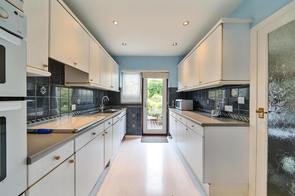 Hopedale Road SE7 7JH - Image 3