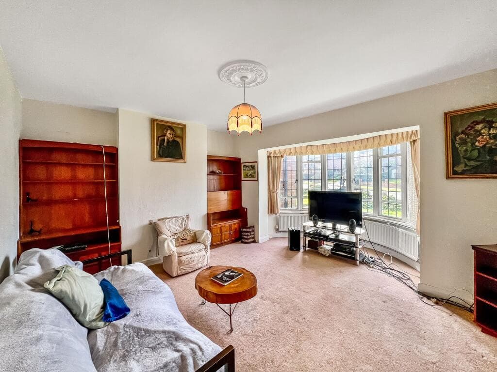 Elmfield Way, Sanderstead, CR2 - Image 7