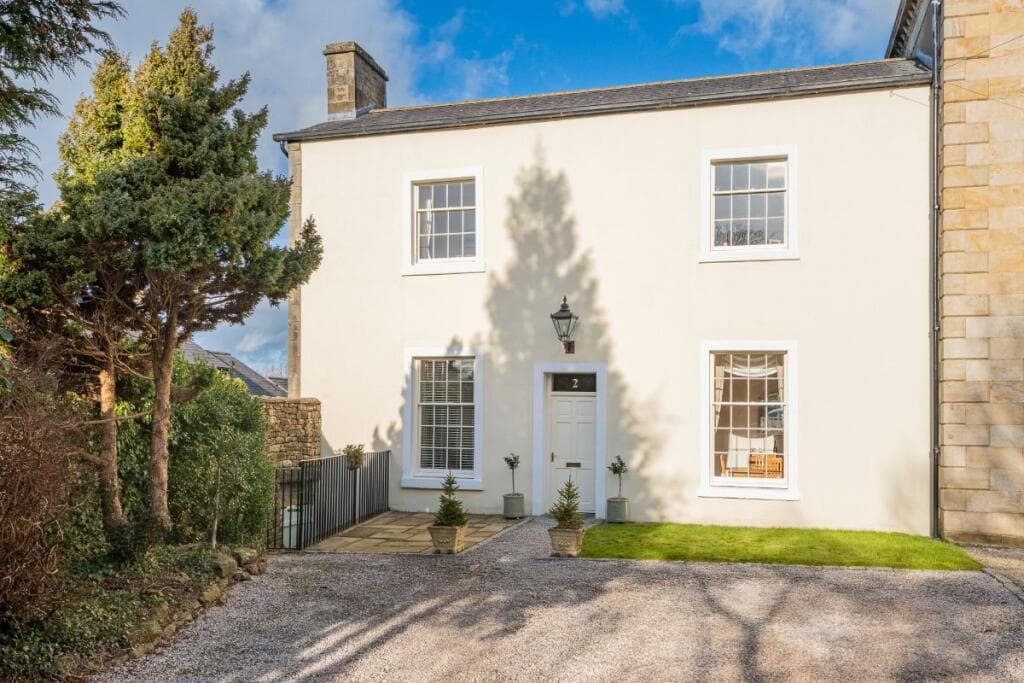 No. 2 Melling Hall, Melling, Carnforth, LA6 2RA - Image 1