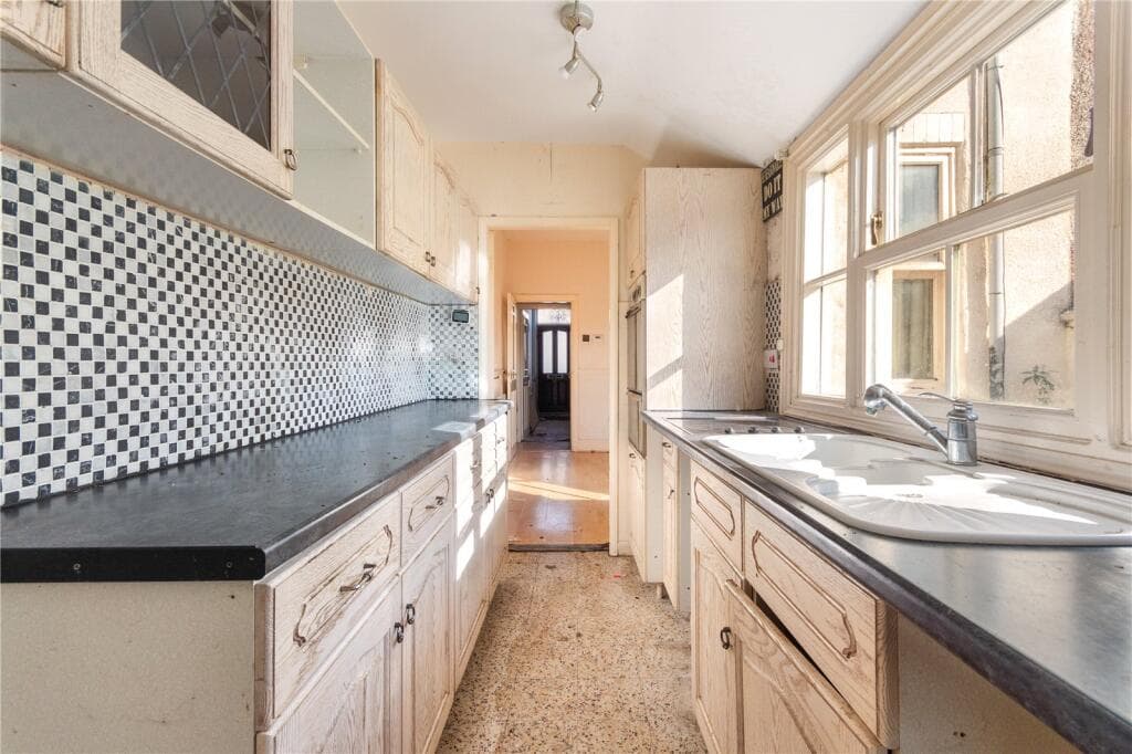 Macaulay Street, Grimsby, Lincolnshire, DN31 - Image 3