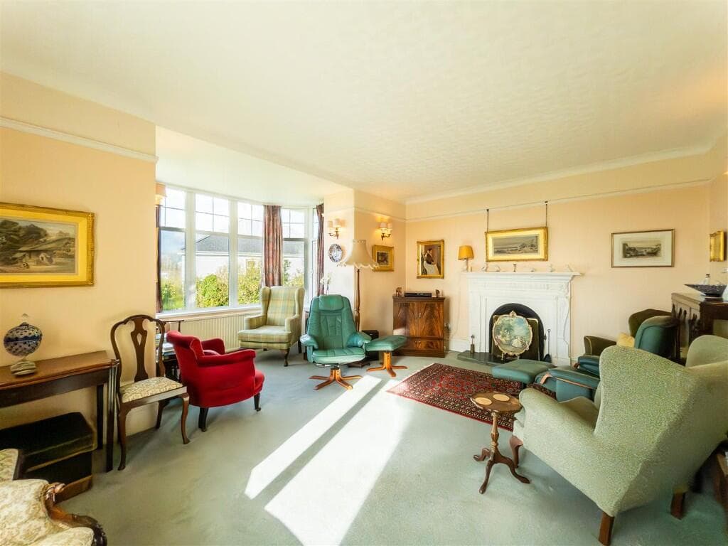 Laflouder Lane, Mullion - Image 7