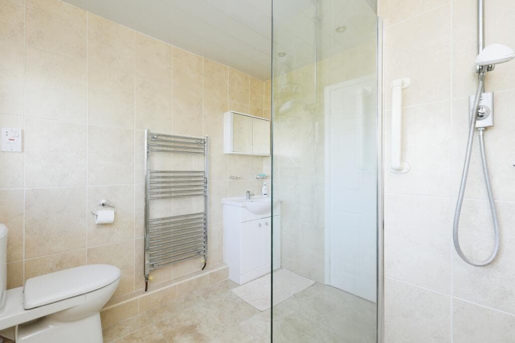 Doleswood Drive, Laughton, Sheffield, South Yorkshire, S25 - Image 11