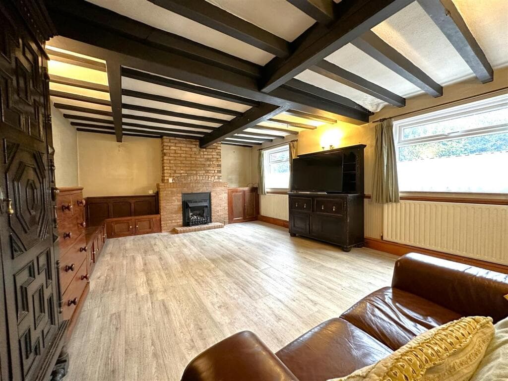 Glen Cottage, Low Street, Collingham, Newark - Image 6