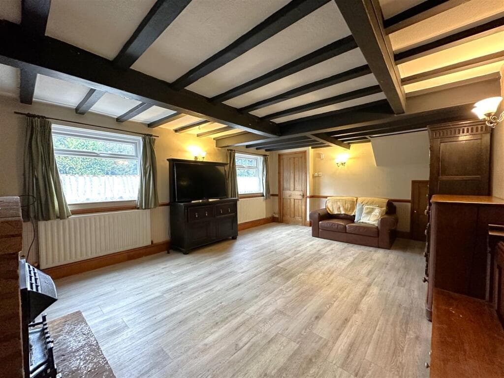 Glen Cottage, Low Street, Collingham, Newark - Image 7