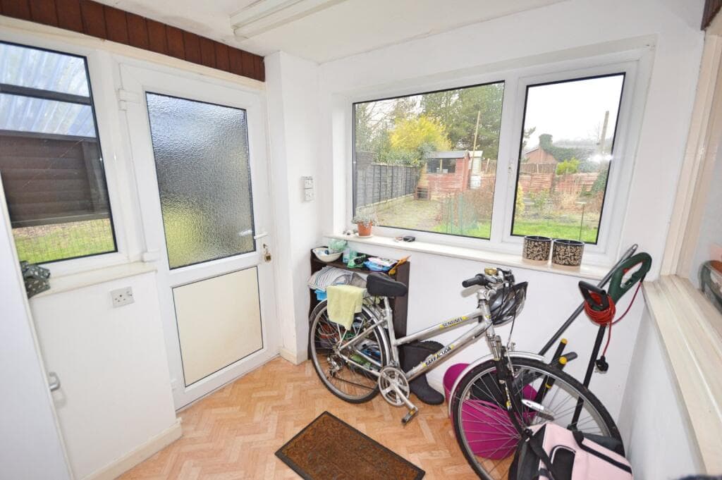 Park Street, Newtown, Powys, SY16 - Image 9