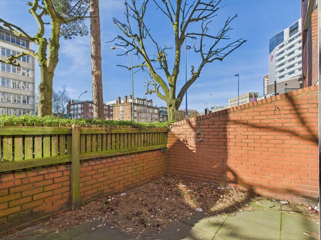 Moss House Close, City Centre, Birmingham, B15 - Image 11