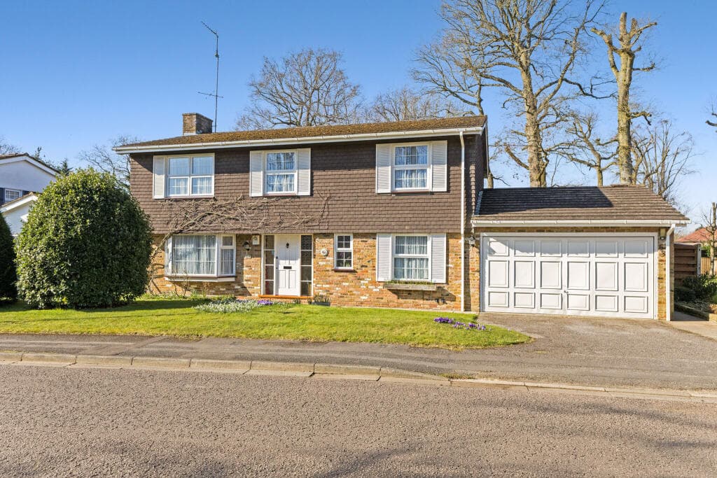 St. Huberts Close, Gerrards Cross, SL9 - Image 1