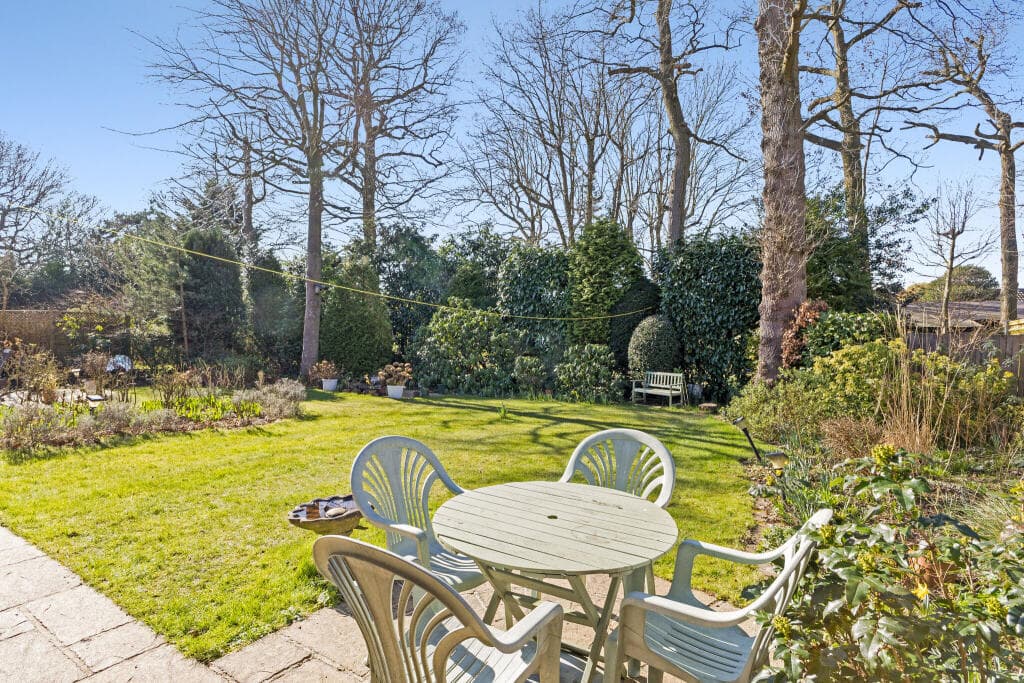 St. Huberts Close, Gerrards Cross, SL9 - Image 2